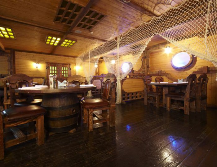 Зал в баре «Морской» - Дом отдыха «Атлас Парк Отель»