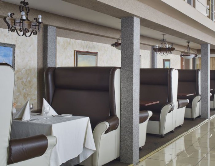 Зал в кафе «Венеция» - Дом отдыха «Атлас Парк Отель»