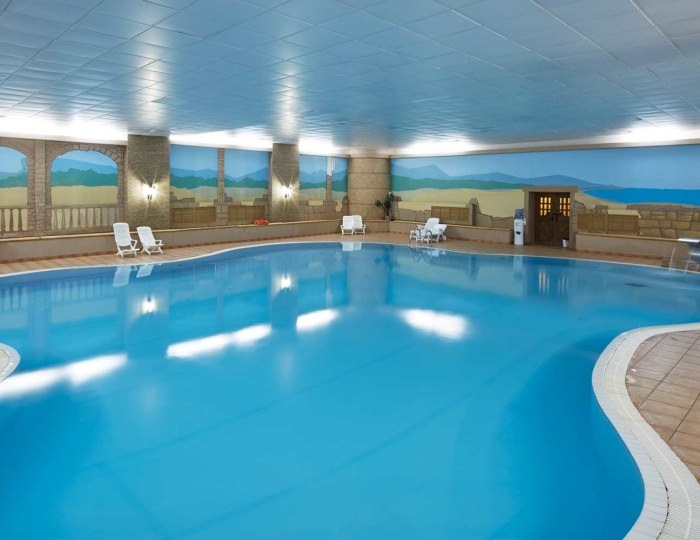 Бассейн - Дом отдыха «Атлас Парк Отель»